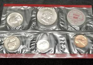 1962-D US MINT SET IN ORIGINAL PACKAGING