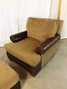 WOW MSRP $5000 ULTIMATE QUALITY &amp CRAFTSMANSHIP PAUL ROBERTS HAND MADE CUSTOM&nbsp HERRINGBONE FABRIC &amp TOP GRADE LEATHER ARM CHAIR WITH MATCHING OTTOMAN - GREAT CONDITION - NO STAINS NO TEARS