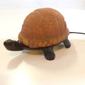Cute Little Tiffany Style Stained Glass &amp Bronze Turtle Light Lamp - Great Working Condition
