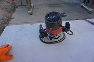 lot 7 image: Craftsman Model 315-175140 Portable Router