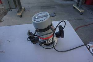 lot 9 image: Craftsman Model 315-175140 Portable Router