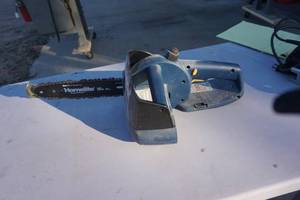 lot 17 image: Ryobi Model CS1800 18 V Cordless Chain Saw