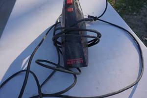 lot 20 image: Kenmore Dynomite 2.2 amp Heavy Duty Mini Vac