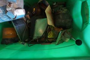 lot 63 image: Large Lot of Sylvania Brand UtilityTrailer Lights