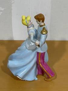Cinderella & Prince Charming Creamer Spout