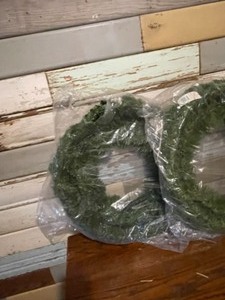 24 Wreaths Lot of 3