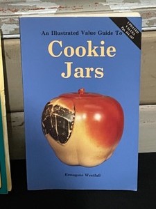 Collectors Guide Books to the best buyers of antiques, collectibles and treasures Cookie Jars, Vintage Clothing