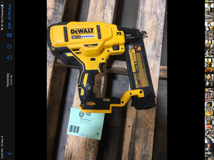 DEWALT 20-Volt Max Lithium-Ion 18-Gauge Cordless Brad Nailer No Battery Customer Returns See Pictures