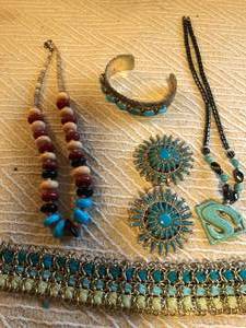 Lot of 6 Jewelry Pieces - Real Turquoise