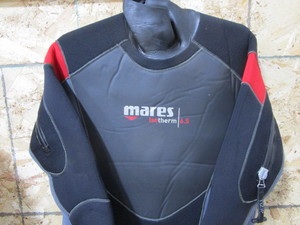 lot 405 image: Mares thermal wet suit, Metal Skin ...