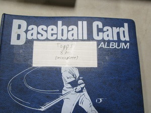 lot 407 image: Baseball cards, 2-12 ring binder ...