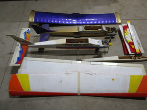 lot 409 image: Radio controlled airplane component...