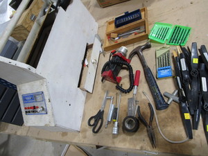 lot 423 image: Field box for RC airplanes with con...
