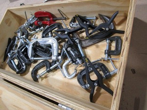 lot 431 image: C-clamps, 1-3, wooden box...
