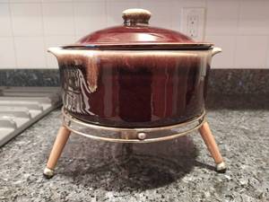 lot 8 image: Vintage Pfaltzgraff Chaffing Dish