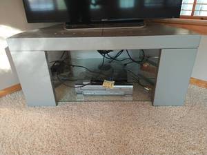 lot 27 image: TV Stand