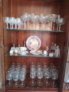 lot 41 image: Collection of Glassware and More