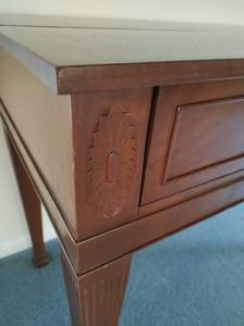 lot 61 image: Stationary Desk