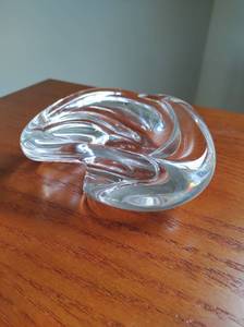 lot 58 image: Glass Ashtray Marked ST. Louis