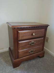 lot 94 image: Two Drawer Nightstand