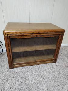 lot 111 image: Vintage Entertainment Cabinet