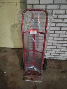 lot 152 image: Hand truck