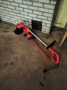 lot 153 image: Collection Of Yard Tools