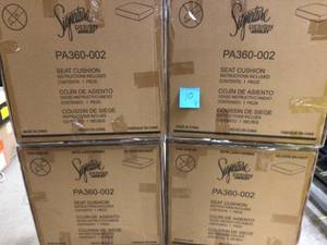 Pa360-002 Ashley Furniture Abbots Court Seat Cushion Customer Returns See Pictures