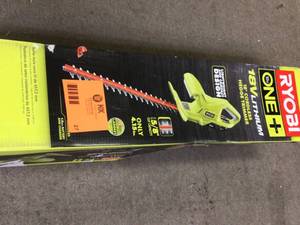 RYOBI ONE 18V 18 in. Cordless Battery Hedge Trimmer with 1.5 Ah Battery and Charger Customer Returns See Pictures