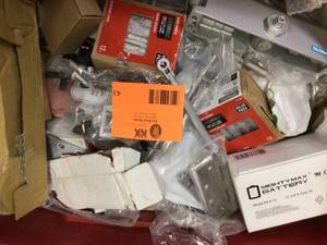 BIG LOT OF VARIOUS ITEMS Customer Returns See Pictures