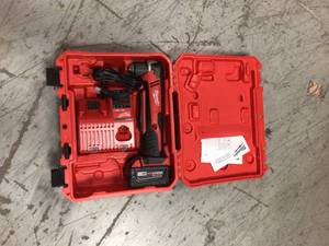 M18 18-Volt Lithium-Ion Cordless 38 in. Right Angle Drill Kit wone 3.0 Ah Batteries, Charger, Hard Case by Milwaukee Customer Returns See Pictures
