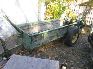 lot 1 image: (OS) Vintage John Deere Manure Spre...