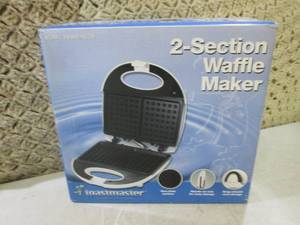 lot 15 image: (BSB) Toast Master 2-Section Waffle...