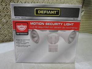 lot 24 image: (EC1) Defient Motion Security Light...