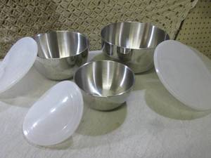 lot 29 image: (RM4) 3 Stainless Steel Mixing Bowl...