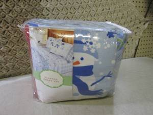 lot 47 image: (BSB) Full Size Flannel Sheet Set...