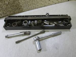 lot 58 image: (RM1) Assorted Sockets Ratchet in T...