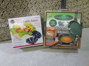 lot 62 image: (F-0) Ceramic Non-Stick Pancake Mak...