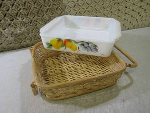 lot 64 image: (RMDR) Vintage Fire King Casserole ...