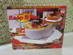lot 67 image: (F-0) Keep It Hot Microwavable Hot ...