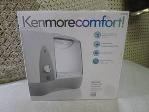 lot 100 image: (F-2) Kenmore Comfort Warm Mist Hum...