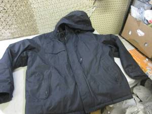 lot 112 image: (E-1) Mens Swiss Tech Winter Coat w...