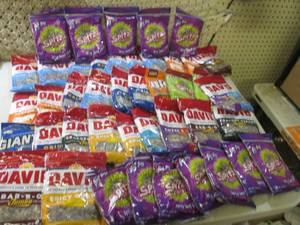 lot 120 image: (D-1T) 43 Bags Assorted Sunflower S...