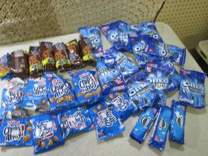 lot 124 image: (B-3) Assorted PacksBags Oreo and ...