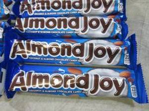 lot 202 image: (B-1) 12 Almond Joy Candy Bars Best...