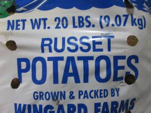 lot 221 image: (TRLR) 2 - 20 pound Bags of Russet ...