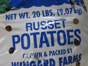 lot 225 image: (TRLR) 2 - 20 pound Bags of Russet ...