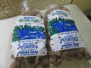 lot 230 image: (TRLR) 2 - 20 pound Bags of Russet ...