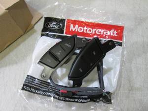 lot 272 image: (EC1) GG Motorcraft Cruise Control ...