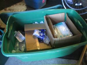 lot 290 image: (EW3) Large Tote Full of Hand Sanit...